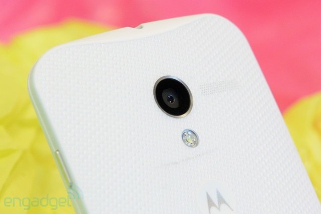MOTO X白色真机图赏 MOTO X白色真机图赏