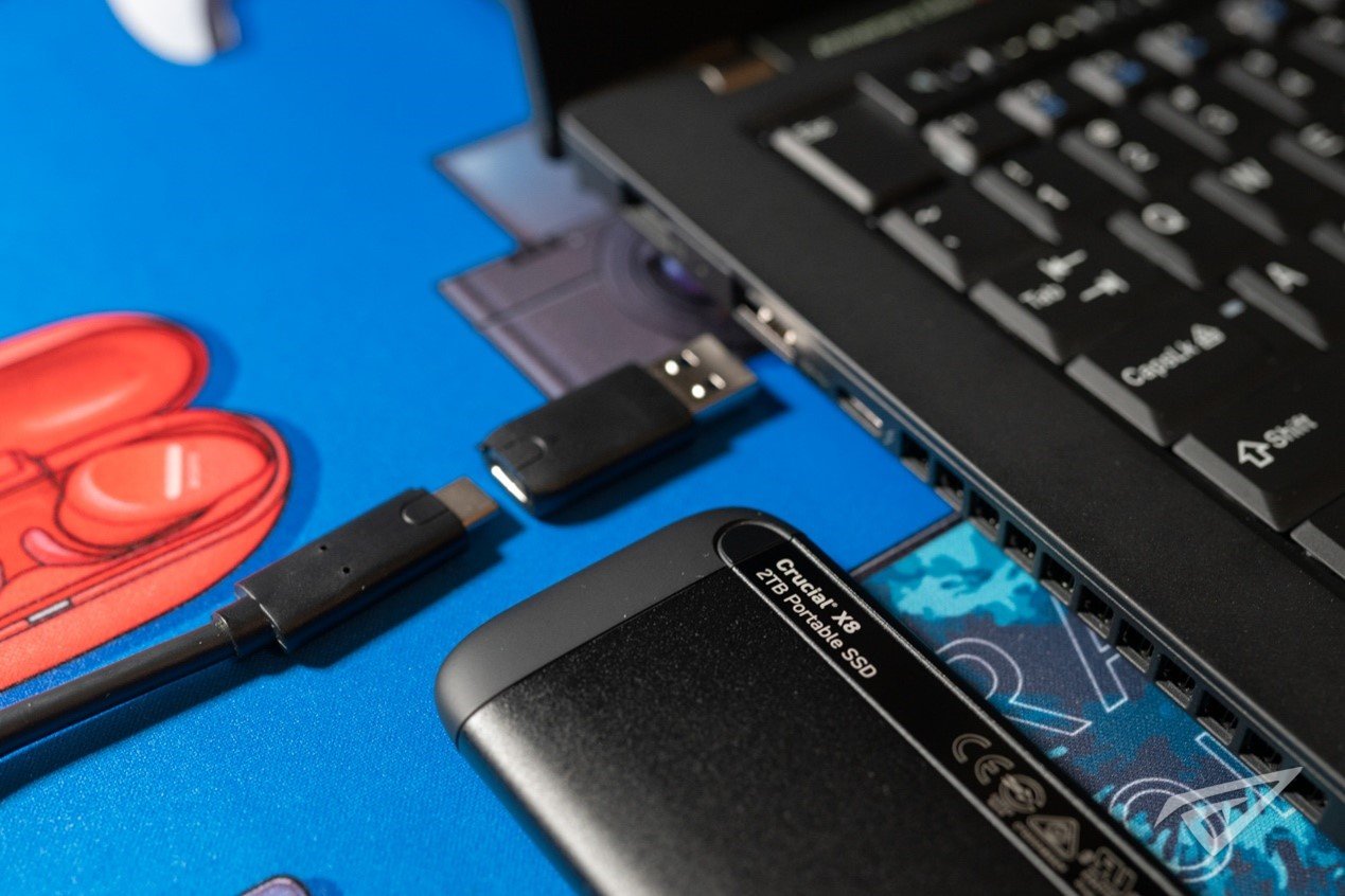 美光英睿达 Crucial X8 2TB移动SSD固态硬盘评测