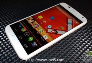 Google 将推出 Play Store 版 Moto X_爱黑武