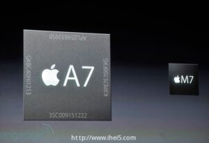 iPhone 5s搭载iOS 7,采用A7处理器,支持64-bit架构,内置M7动态感测芯片_爱黑武