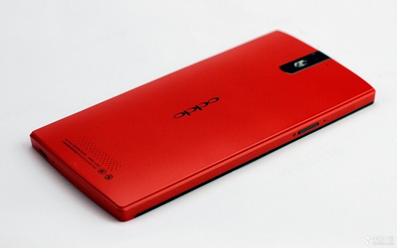 红色 Oppo Find 5 真机曝光