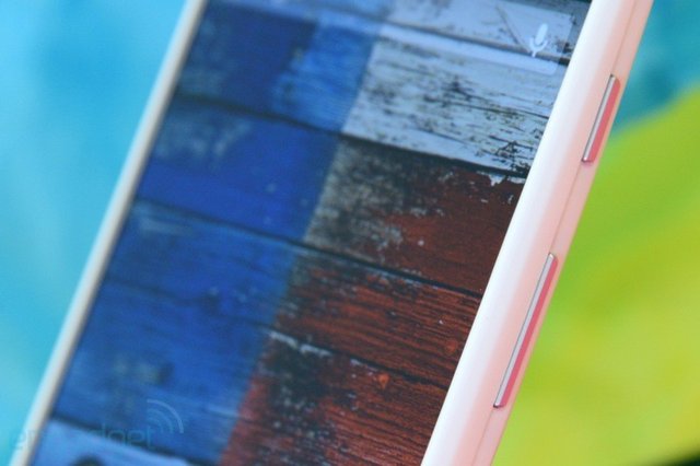 MOTO X白色真机图赏 MOTO X白色真机图赏