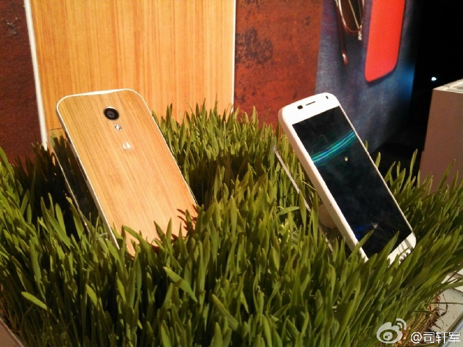 MOTO X 支持2000多种搭配