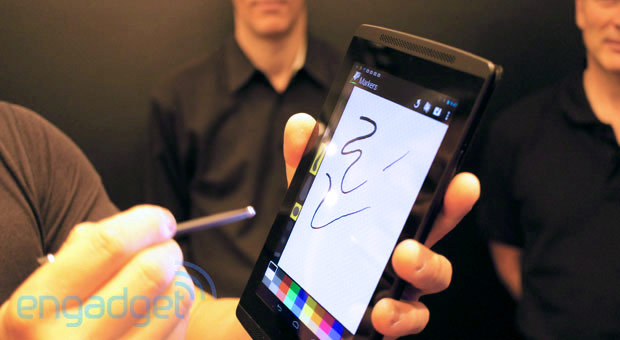 NVIDIA CEO 演示全新手写笔触控屏技术，利用 Tegra 4 图形处理来降低电量消耗