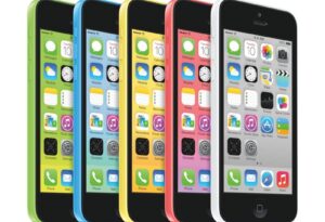 iPhone 5c将搭载4.0英寸Retina视网膜级别多点触控屏幕和五色一体式聚碳酸酯机身_爱黑武
