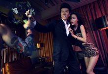移动信息:性感美模李颖芝上演 MOTO XT910 MAXX 极致诱惑_爱黑武
