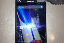 MOTO X Phone真机正面照曝光,可拆卸电池_爱黑武