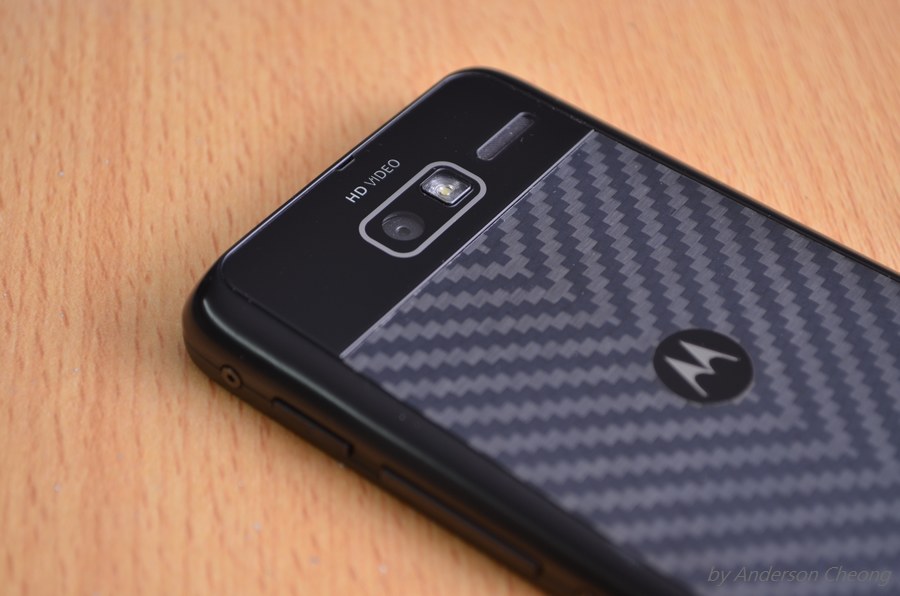 RAZR i XT890试玩感受