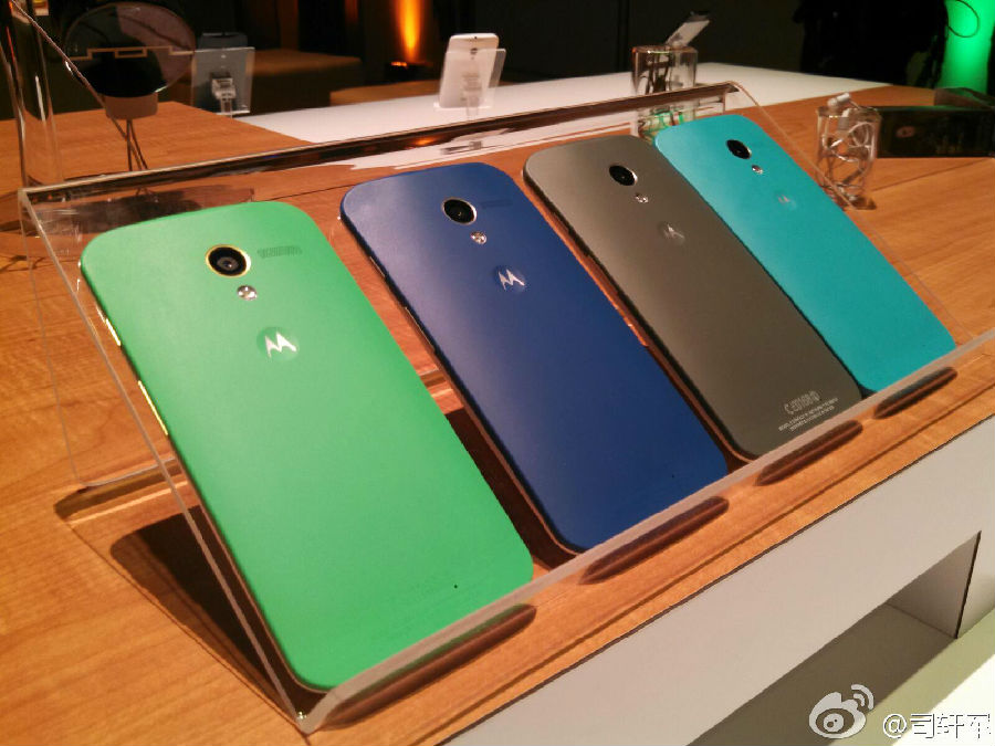 MOTO X 支持2000多种搭配