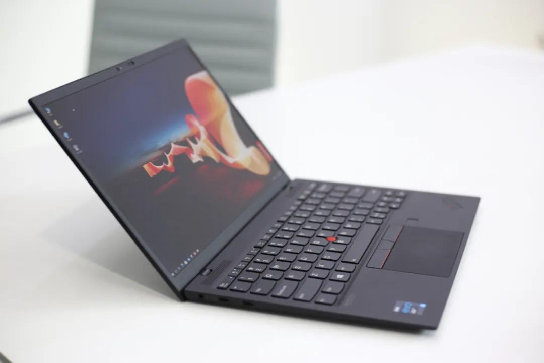 时代先锋！ThinkPad X1 Nano 首发测试