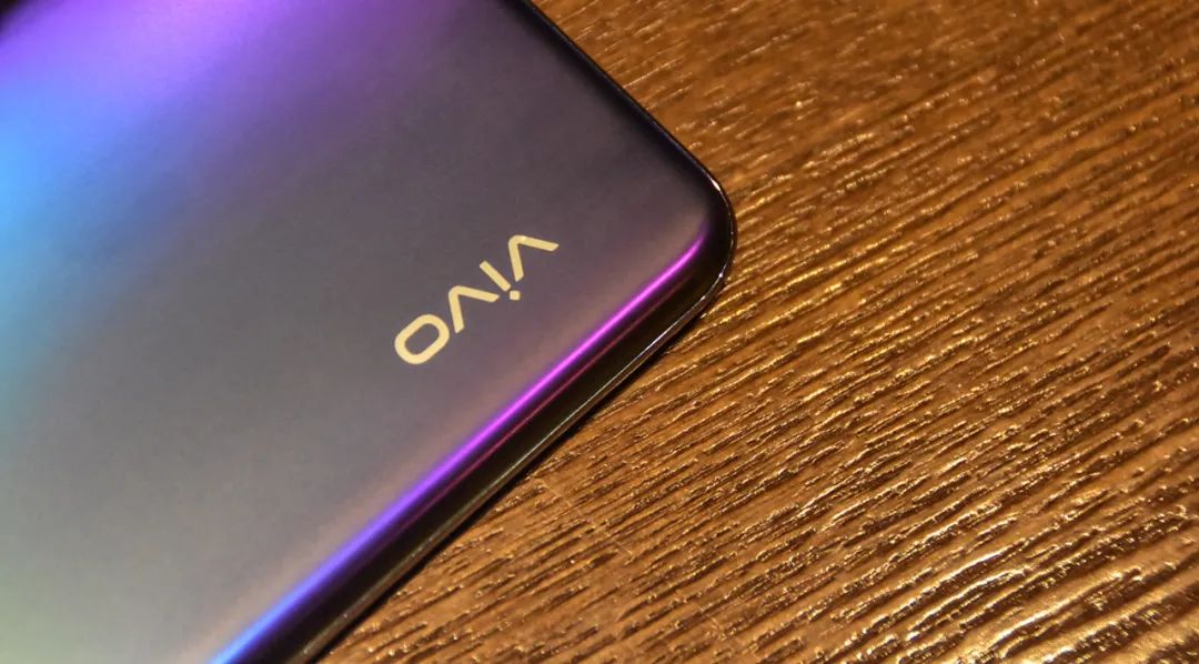 “斩女机”了解一下?vivo S7e 轻测评 “斩女机”了解一下?vivo S7e 轻测评