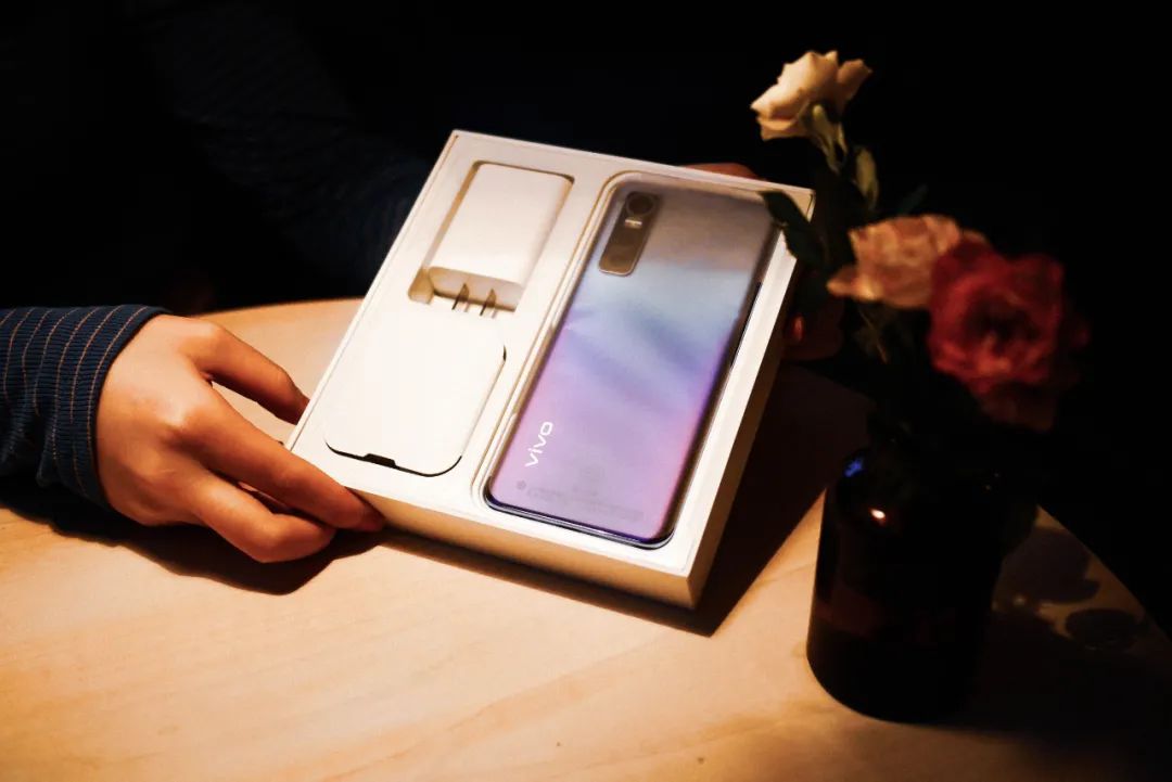 “斩女机”了解一下?vivo S7e 轻测评 “斩女机”了解一下?vivo S7e 轻测评
