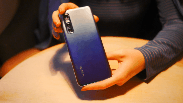 “斩女机”了解一下?vivo S7e 轻测评 “斩女机”了解一下?vivo S7e 轻测评