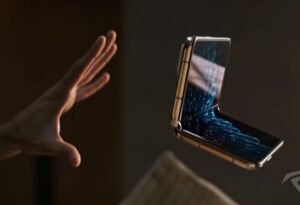 OPPO Find N解决折叠屏折痕难题 自研铰链与屏幕技术大放异彩_爱黑武