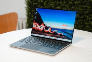 ThinkPad Z13/Z16外媒高清图赏_爱黑武