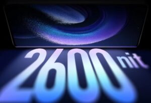 小米13 Ultra 采用 TCL华星 2K LTPO C7发光材质国产屏幕_爱黑武