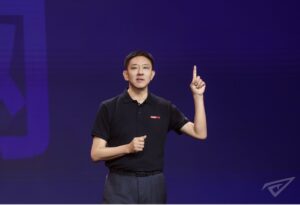 联想刘军:AI “一体多端”战略 打通全场景无缝体验_爱黑武